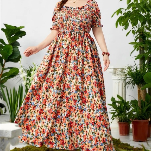 Bohemian Boho Plus Size Floral Print Smocked Maxi Dress - Picture 5 of 8